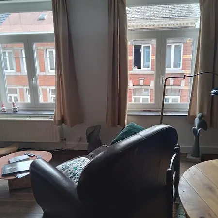 Le Charme D'une Maison D'artiste *
