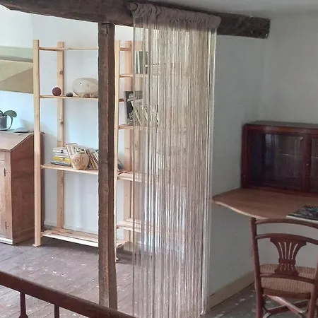 Le Charme D'une Maison D'artiste Holiday home Stavelot